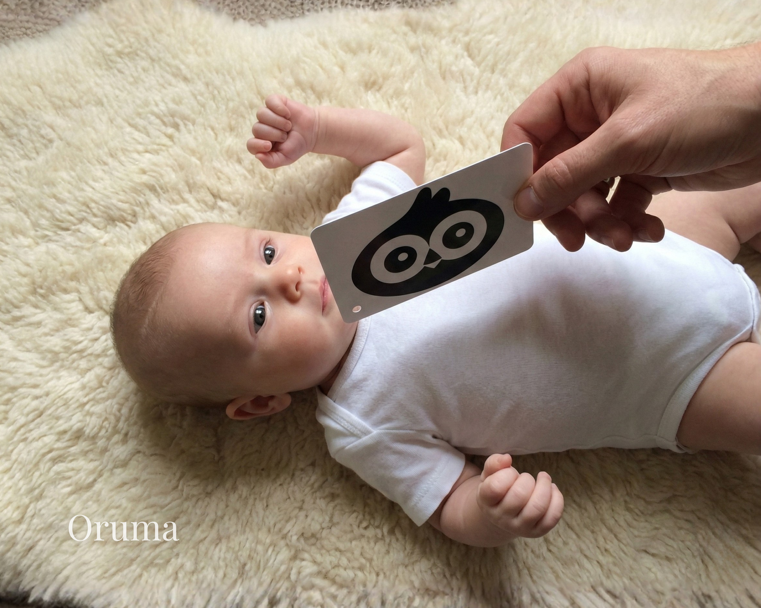 ORUMA | Cartas Contraste (0-3M) B/N